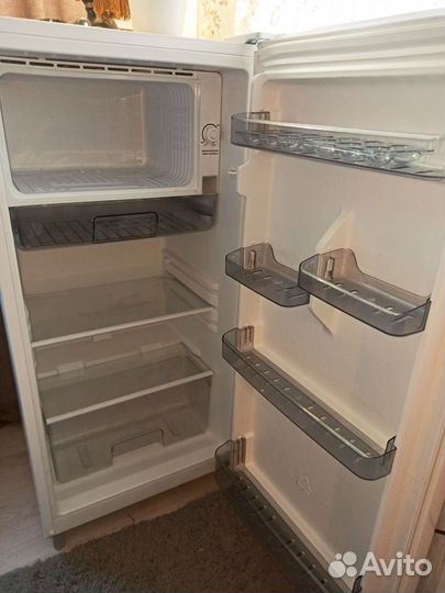 Холодильник hi