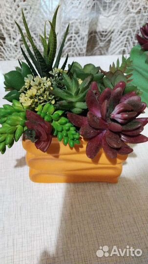 Суккуленты искусственные в керамическом горшке