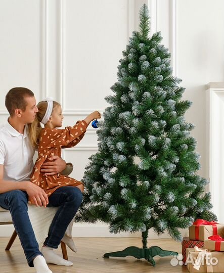 Елка искусственная заснеженная