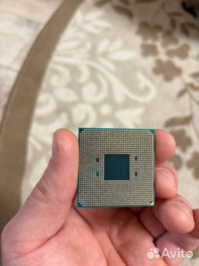 Процессор Ryzen 3 2200g