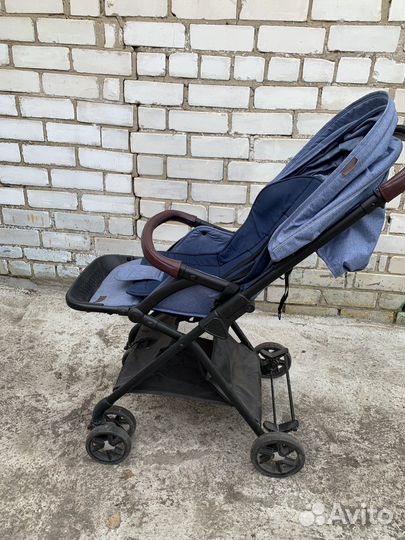 Коояска прогулочная