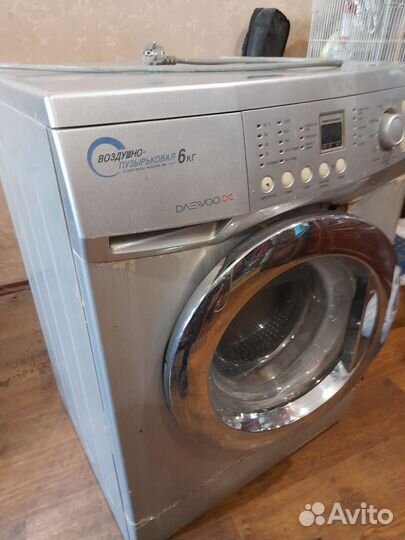 Продам стиральную машину на запчасти