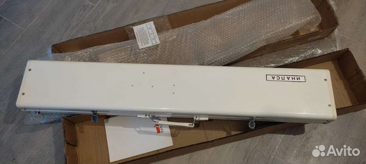 Бытовая вязальная машина иналса