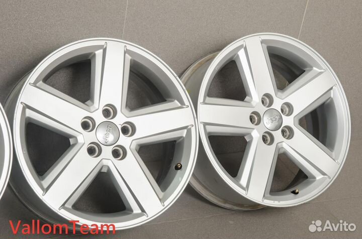 Лот UP29291852 Оригинальные 18-е диски jeep