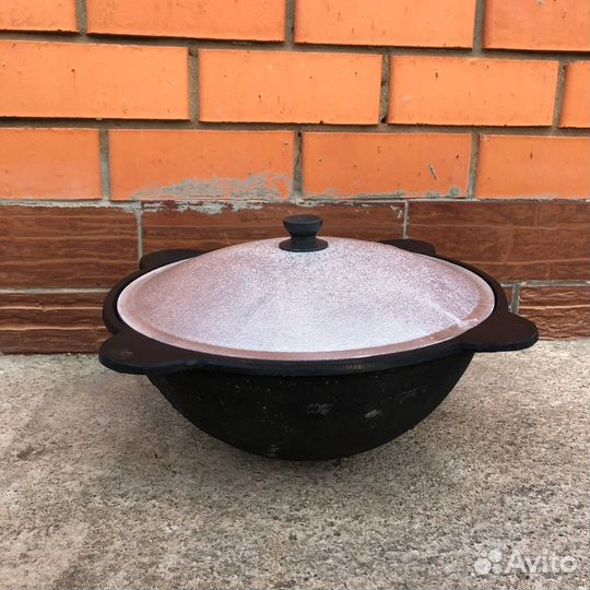 Чугунный казан