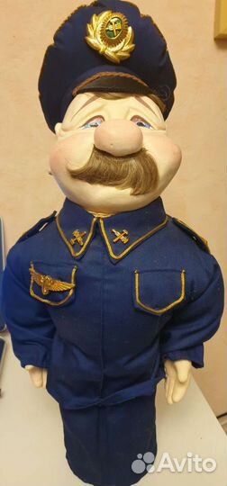 Игрушка футляр или бар. Железнодорожник