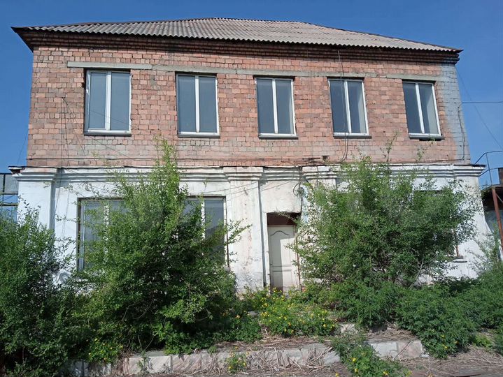 Коттедж 250 м² на участке 12 сот.