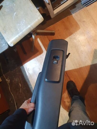 Обшивка двери задней правой audi A8 D4