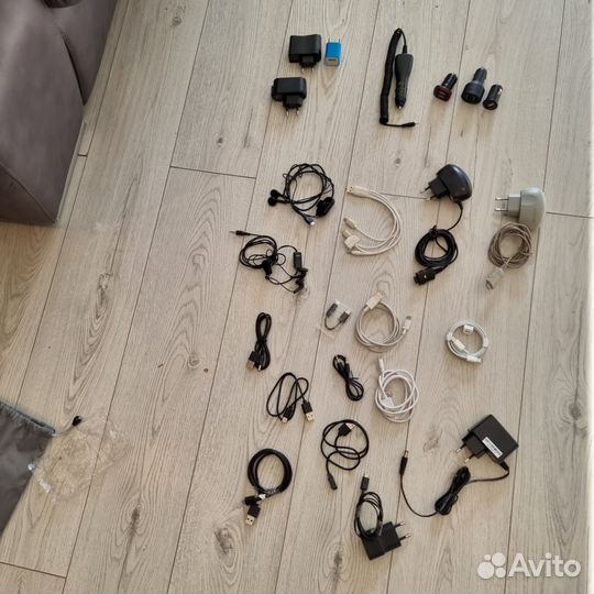 Зарядка для телефона и iPhone