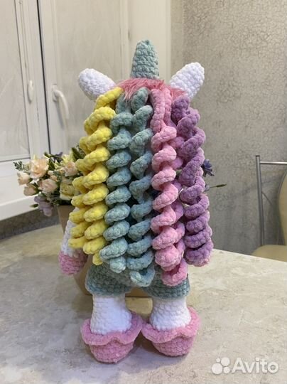 Вязаная игрушка единорог