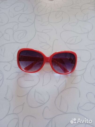 Очки солнечные