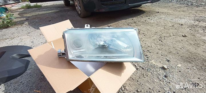 Фара правая шкода октавия тур