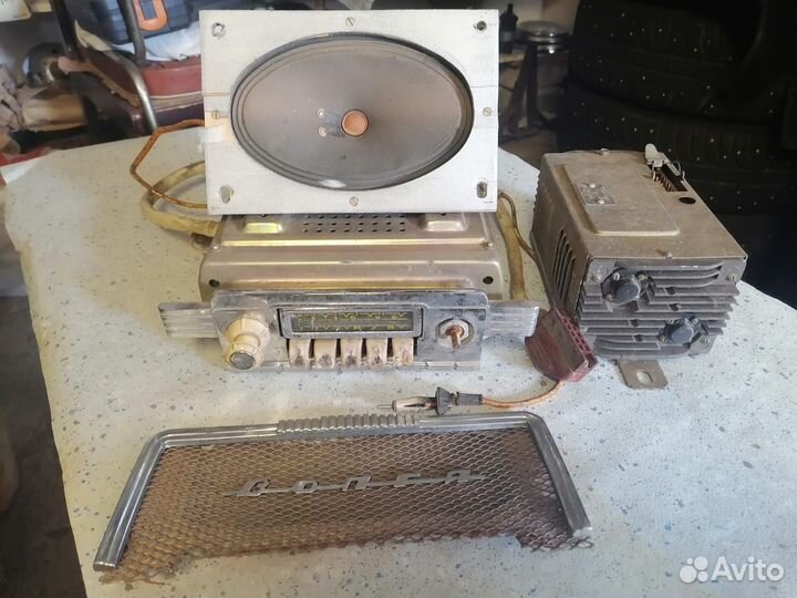 Автомобильный радиоприемник Газ 21 Волга