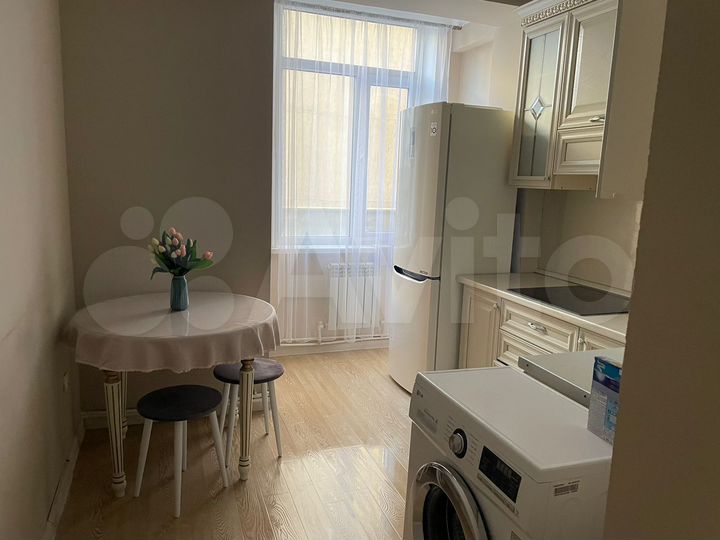 1-к. квартира, 35 м², 1/14 эт.