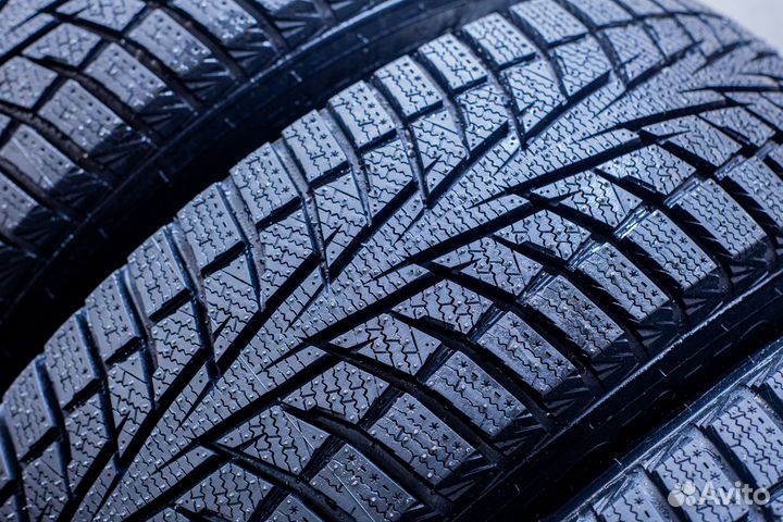 Hankook Winter I'Cept X RW10 215/70 R16 100T