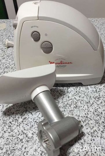 Мясорубка электрическая Moulinex hv8 б/у Франция