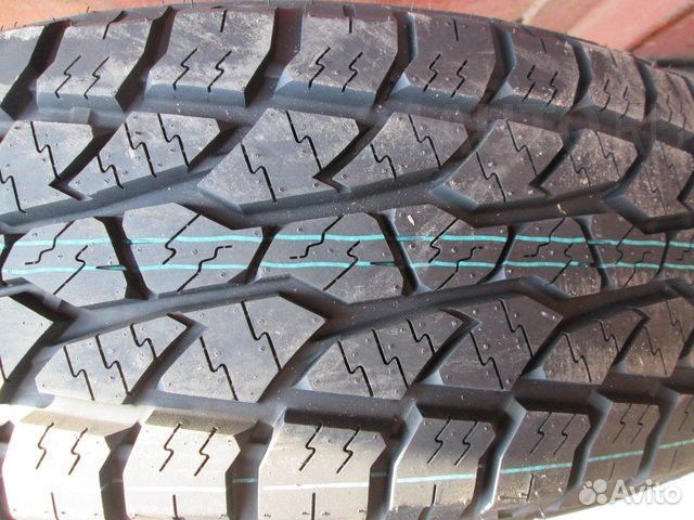 Triangle TR292 235/65 R17 105T
