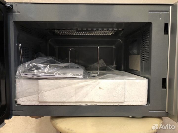 Микроволновая печь Gorenje MO23A4x