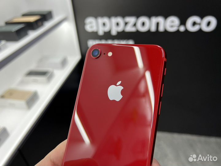 iPhone 8, 64 ГБ