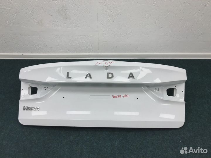 Крышка багажника LADA Vesta