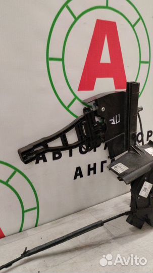 Замок двери передний правый Ford Focus CB8 1.6L