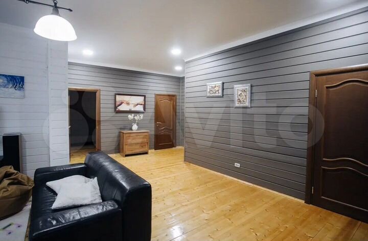 Дом 140 м² на участке 7 сот.