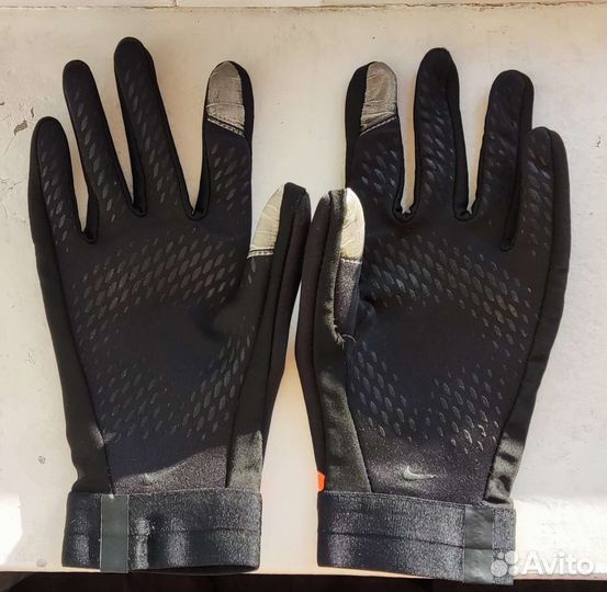 Перчатки Nike hyperwarm jr