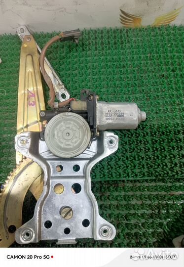 Стеклоподъёмники задние Nissan cube