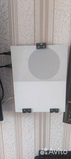 Xbox one s 500 gb (ssd)