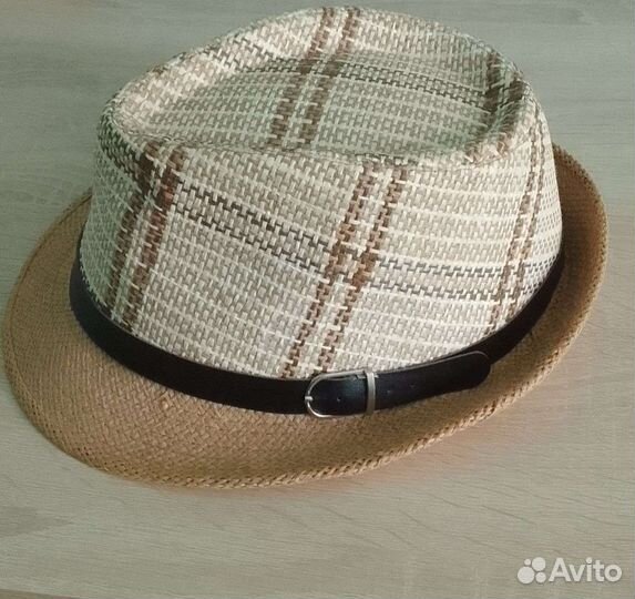 Пляжный головной убор