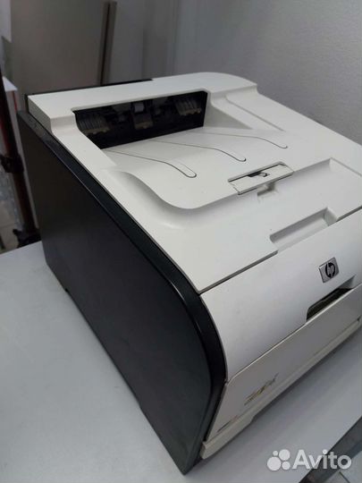 Цветной лазерный принтер HP Laserjet Pro 300