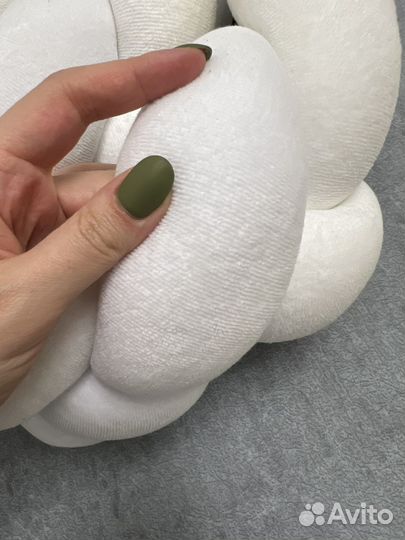 Бортик-косичка в кроватку