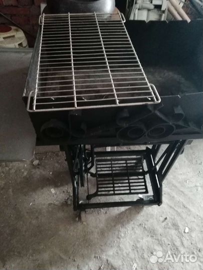 Мангал на колёсиках с тормозами