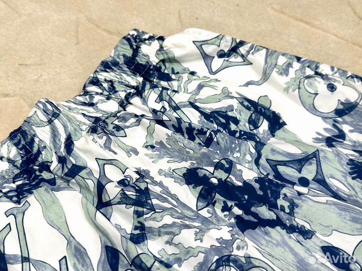 Шорты Louis Vuitton