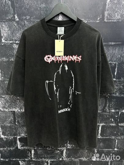 Оверсайз футболка Vetements