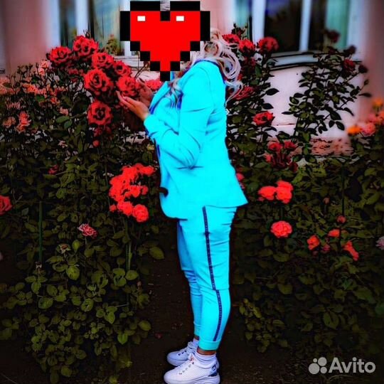 Костюм женский