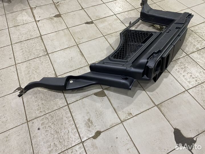 Обивка багажника Дискавери 3 левая