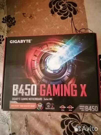 Материнская плата