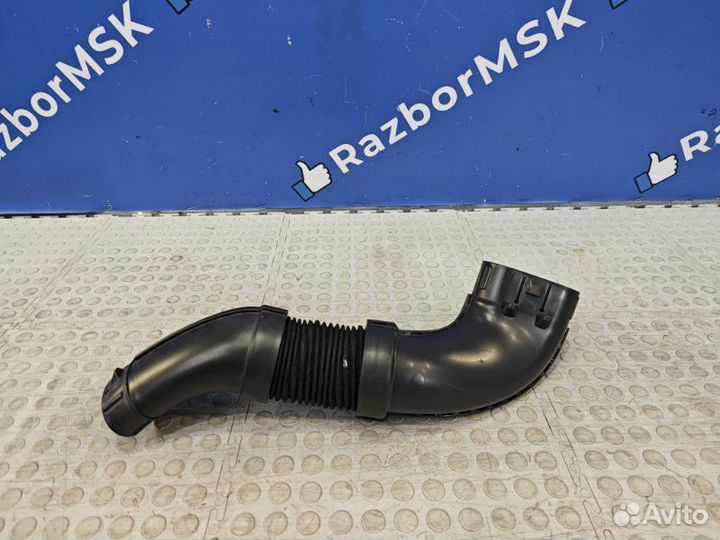 Патрубок воздушного фильтра Renault Sandero