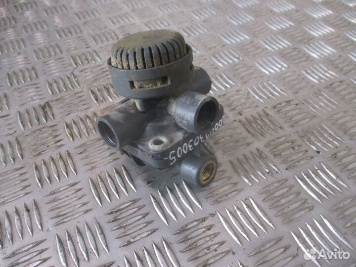 Ускорительный клапан Mercedes-Benz A0044296344