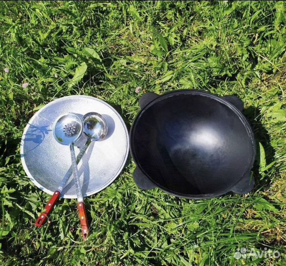 Кaзан чyгyнный 12 л с пeчкой + 2 подaрка