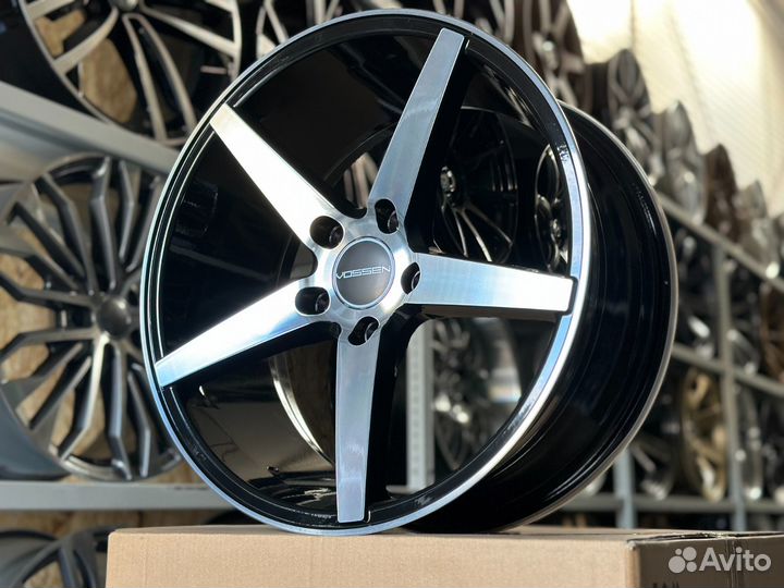 Диски Vossen VPS-303 R17 7.5j et+33 5*112