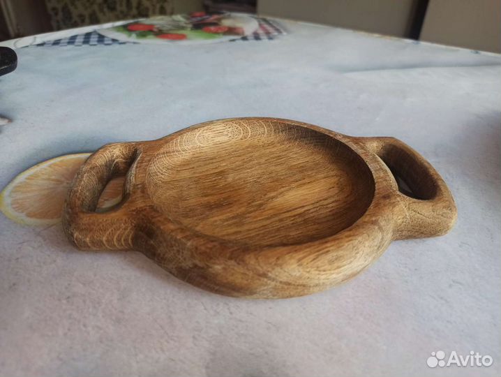 Чугунная сковородка для подачи блюд