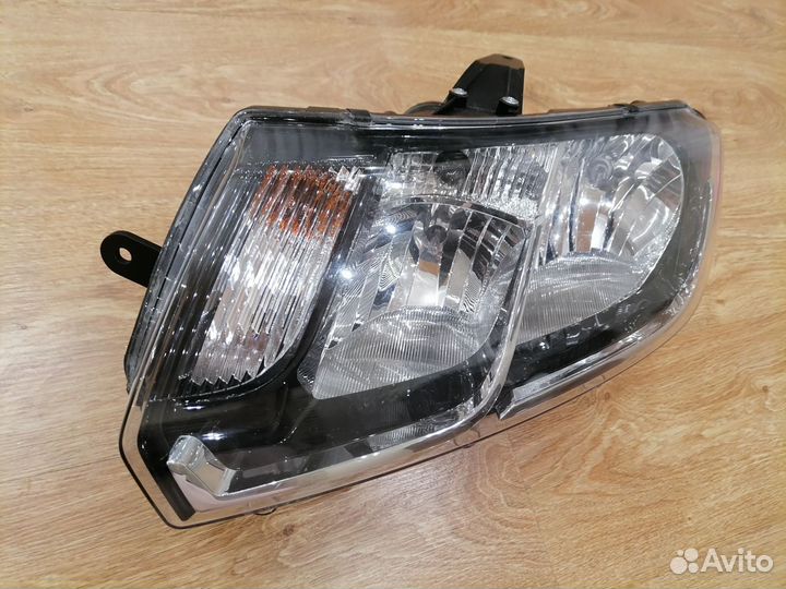 Левая фара для logan 2