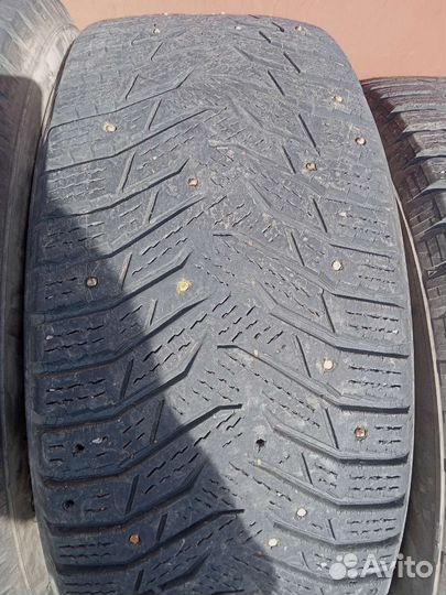 Marshal WinterCraft Ice WI31 215/60 R16