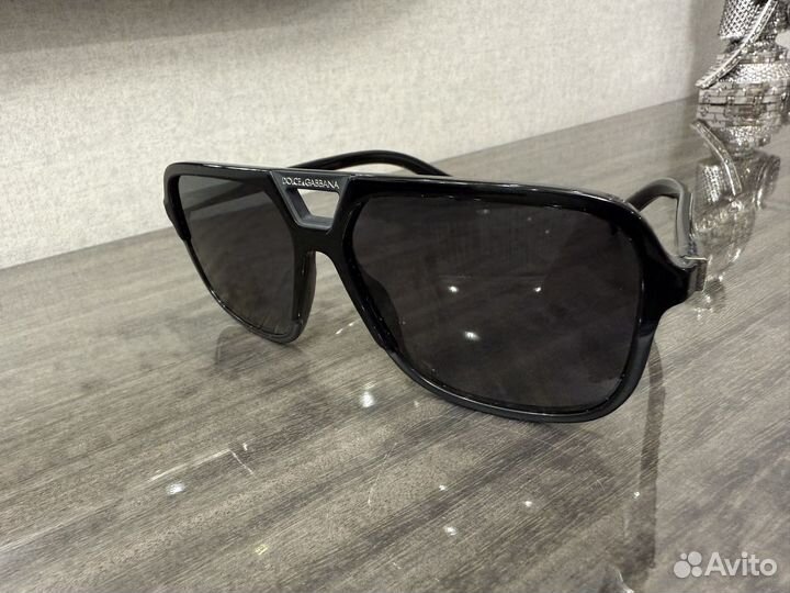 Солнцезащитные очки dolce gabbana