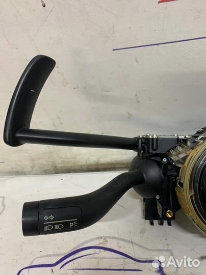 Переключатель поворотов подрулевой VW Touareg 200