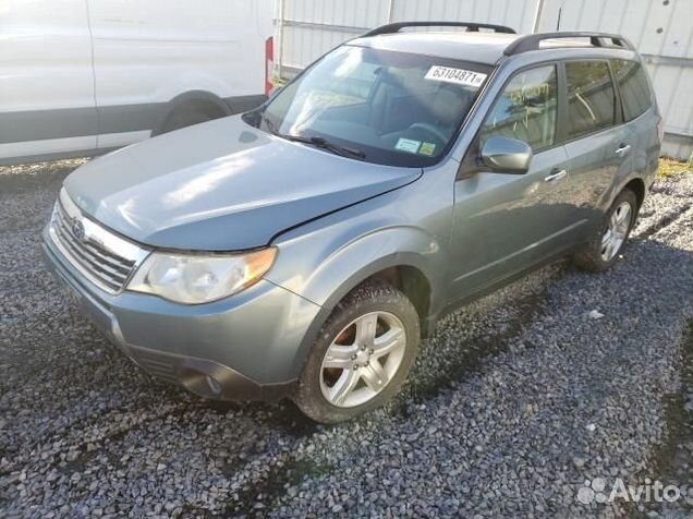 Блок управления двигателем на subaru Forester