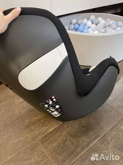 Новое автокресло Cybex Sirona M2 i-Size Black