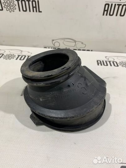 Уплотнитель горловины бензобака Toyota Corolla 150